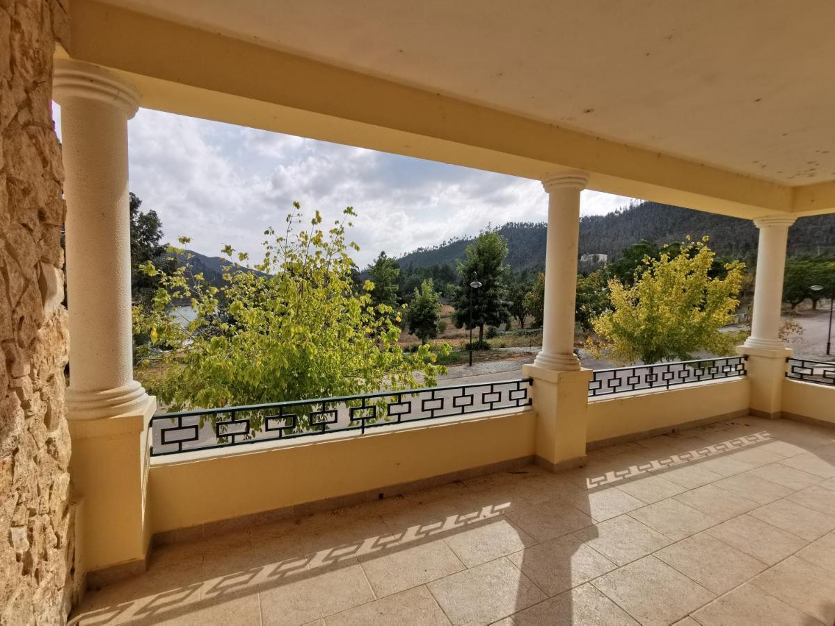 Faraway Lake Apartment Ferreira do Zezere Luaran gambar